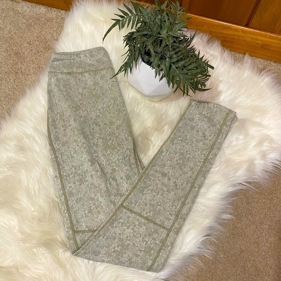 Gymshark: Fleur Texture Compression Fit Leggings Stretchy Athletic Gym Small - Picture 1 of 4